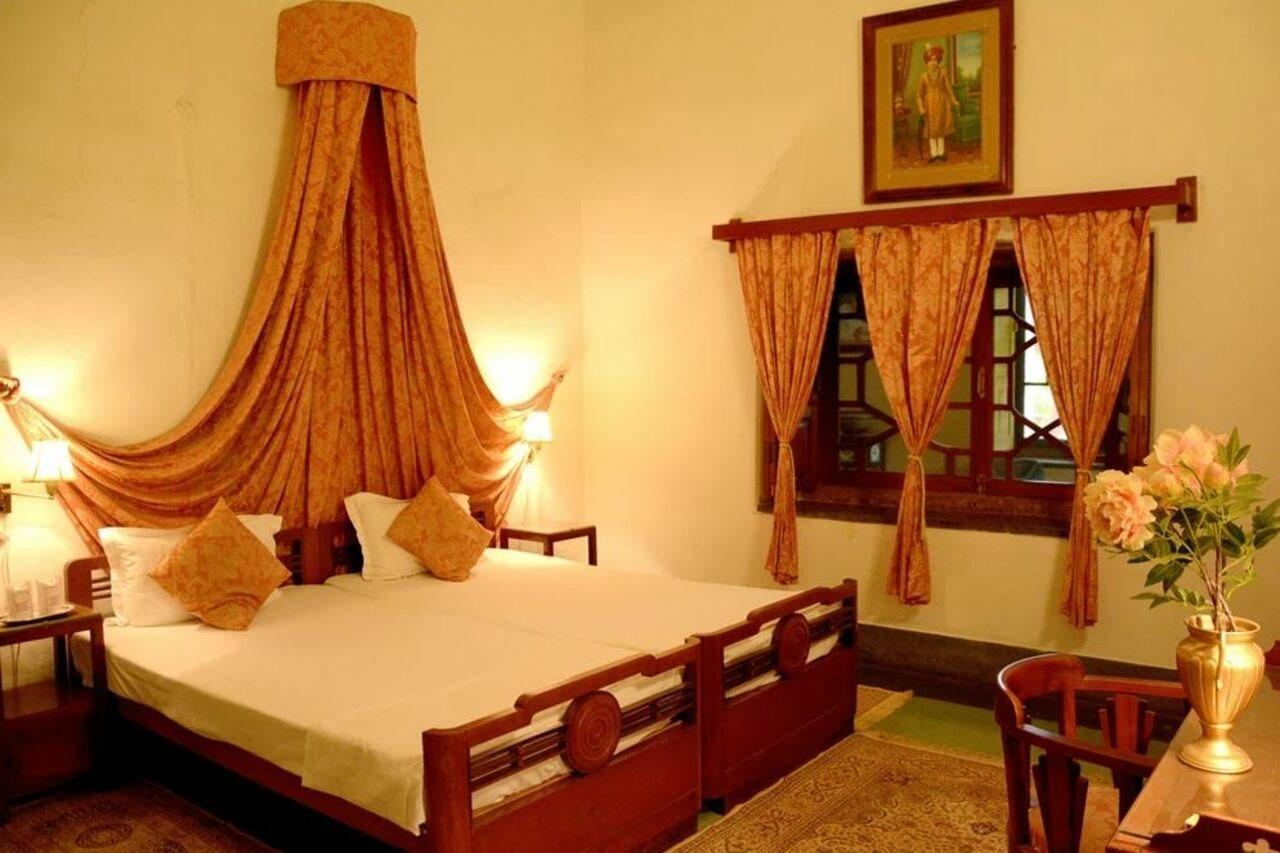 ภัณวร วิลาสพาเลซ Hotel Karauli ภายนอก รูปภาพ