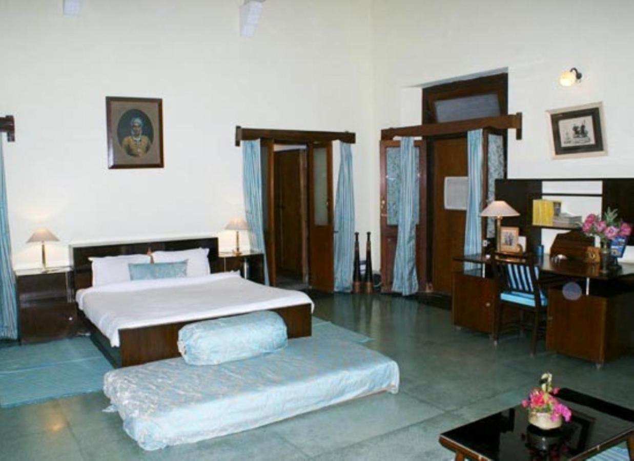 ภัณวร วิลาสพาเลซ Hotel Karauli ภายนอก รูปภาพ