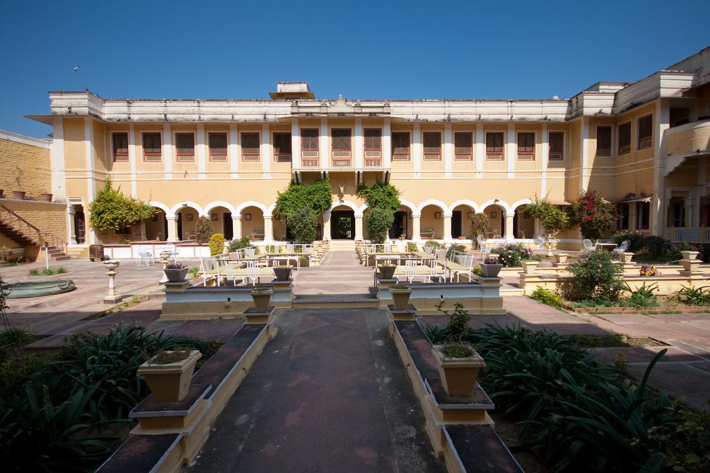 ภัณวร วิลาสพาเลซ Hotel Karauli ภายนอก รูปภาพ