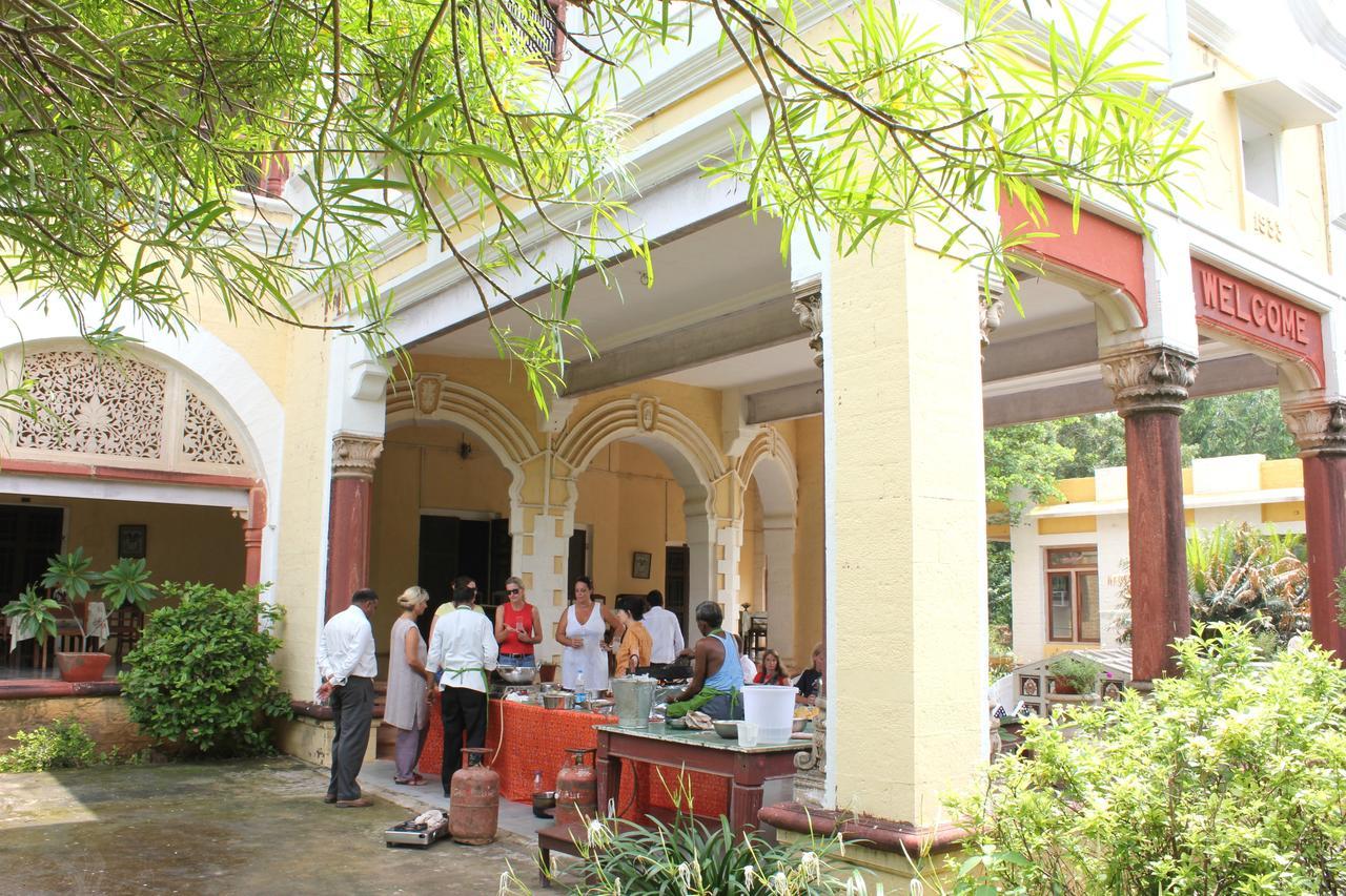 ภัณวร วิลาสพาเลซ Hotel Karauli ภายนอก รูปภาพ
