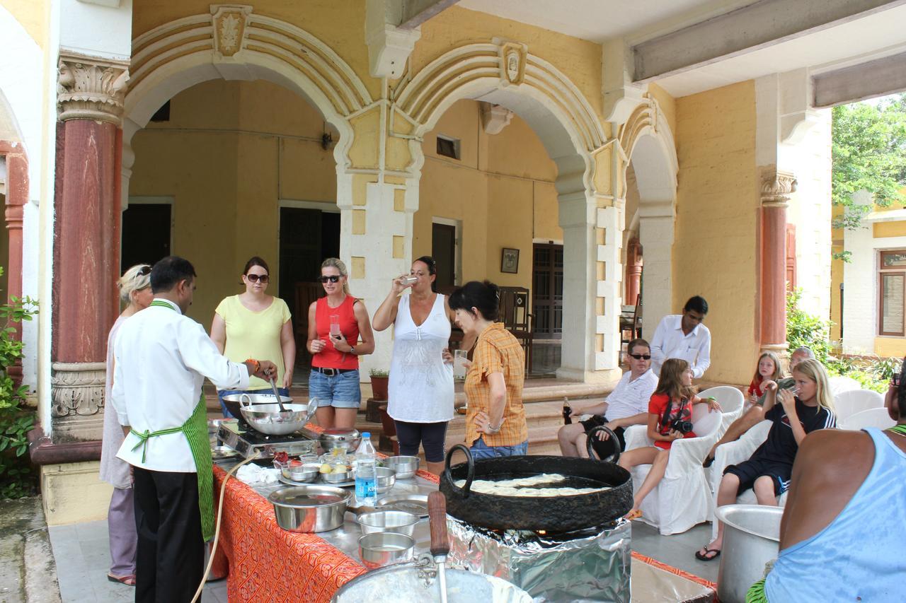 ภัณวร วิลาสพาเลซ Hotel Karauli ภายนอก รูปภาพ
