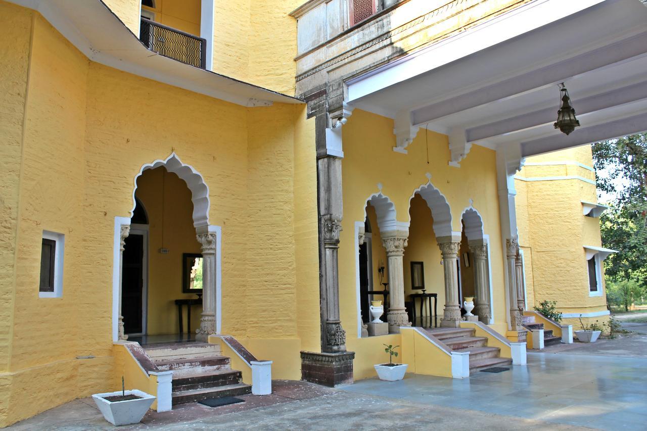 ภัณวร วิลาสพาเลซ Hotel Karauli ภายนอก รูปภาพ
